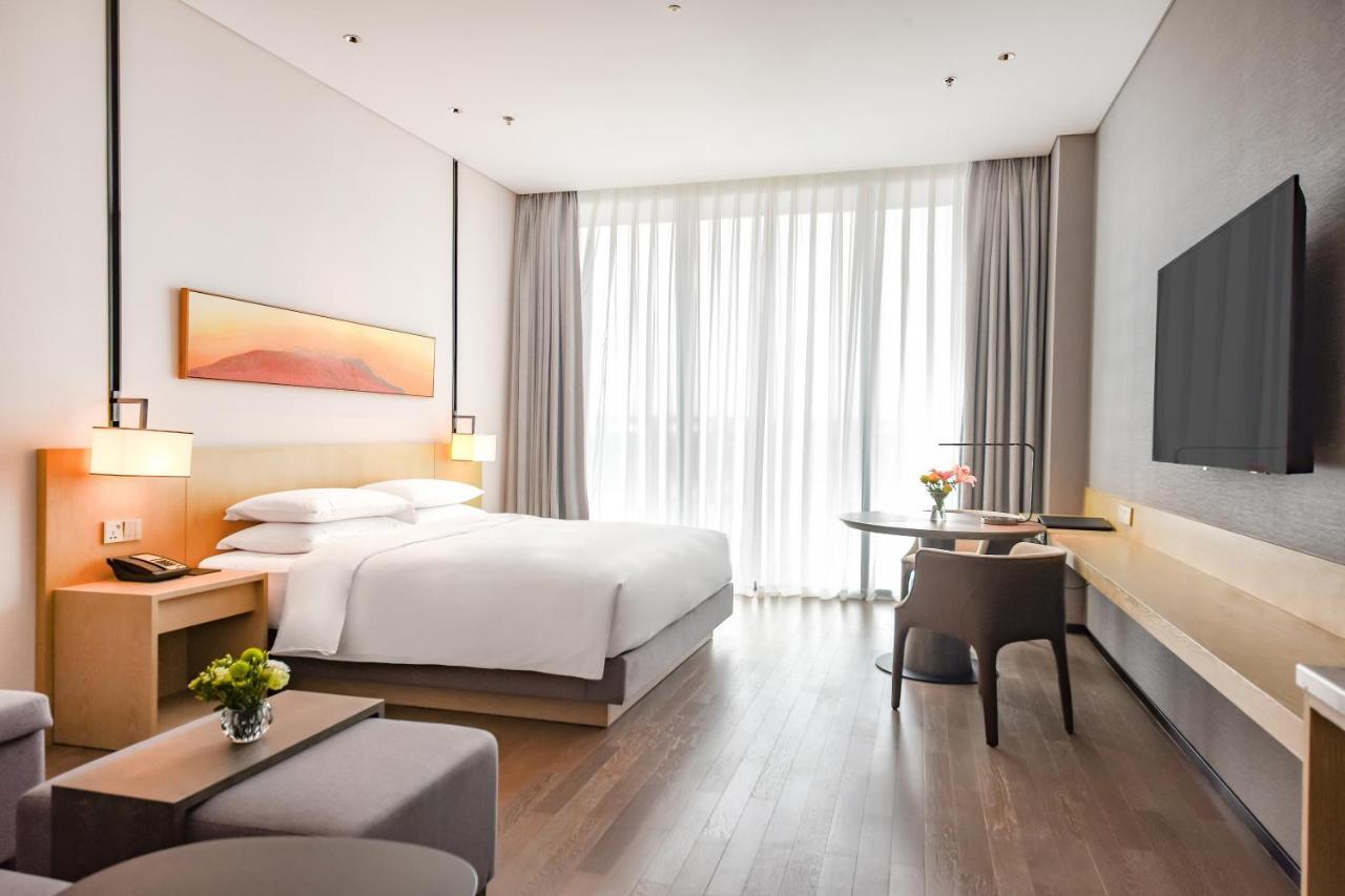 Hyatt Place Changsha Airport Bagian luar foto